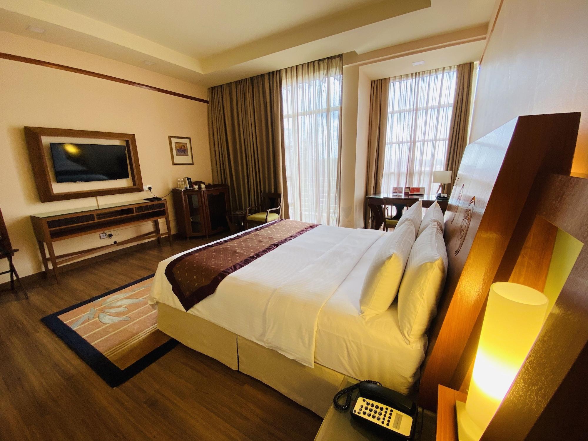Pulse Grande Hotel Putrajaya Exterior photo Deluxe Room