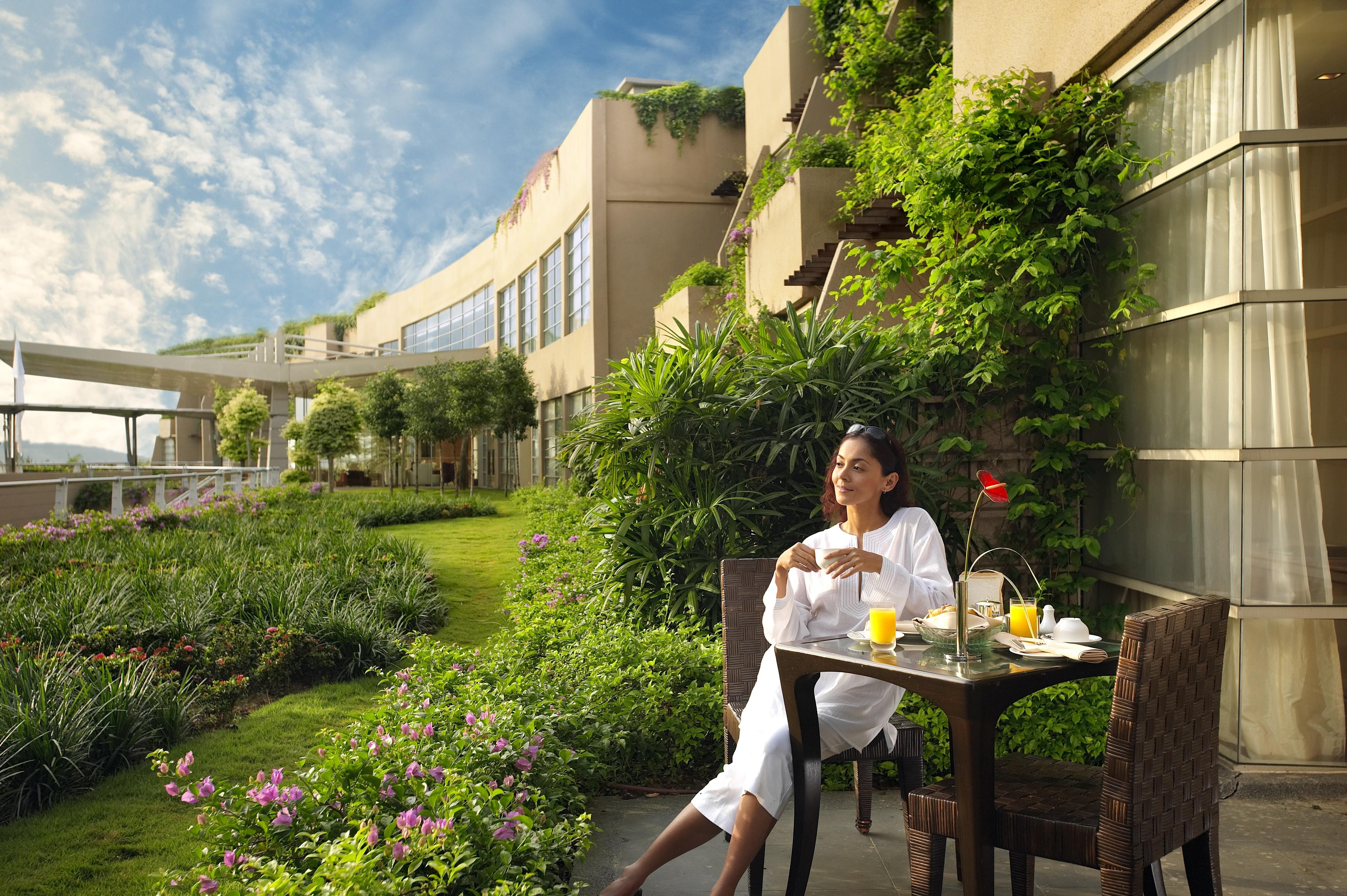 Pulse Grande Hotel Putrajaya Restaurant photo The Park, Hyderabad