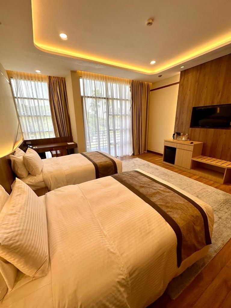 Pulse Grande Hotel Putrajaya Exterior photo Deluxe Room
